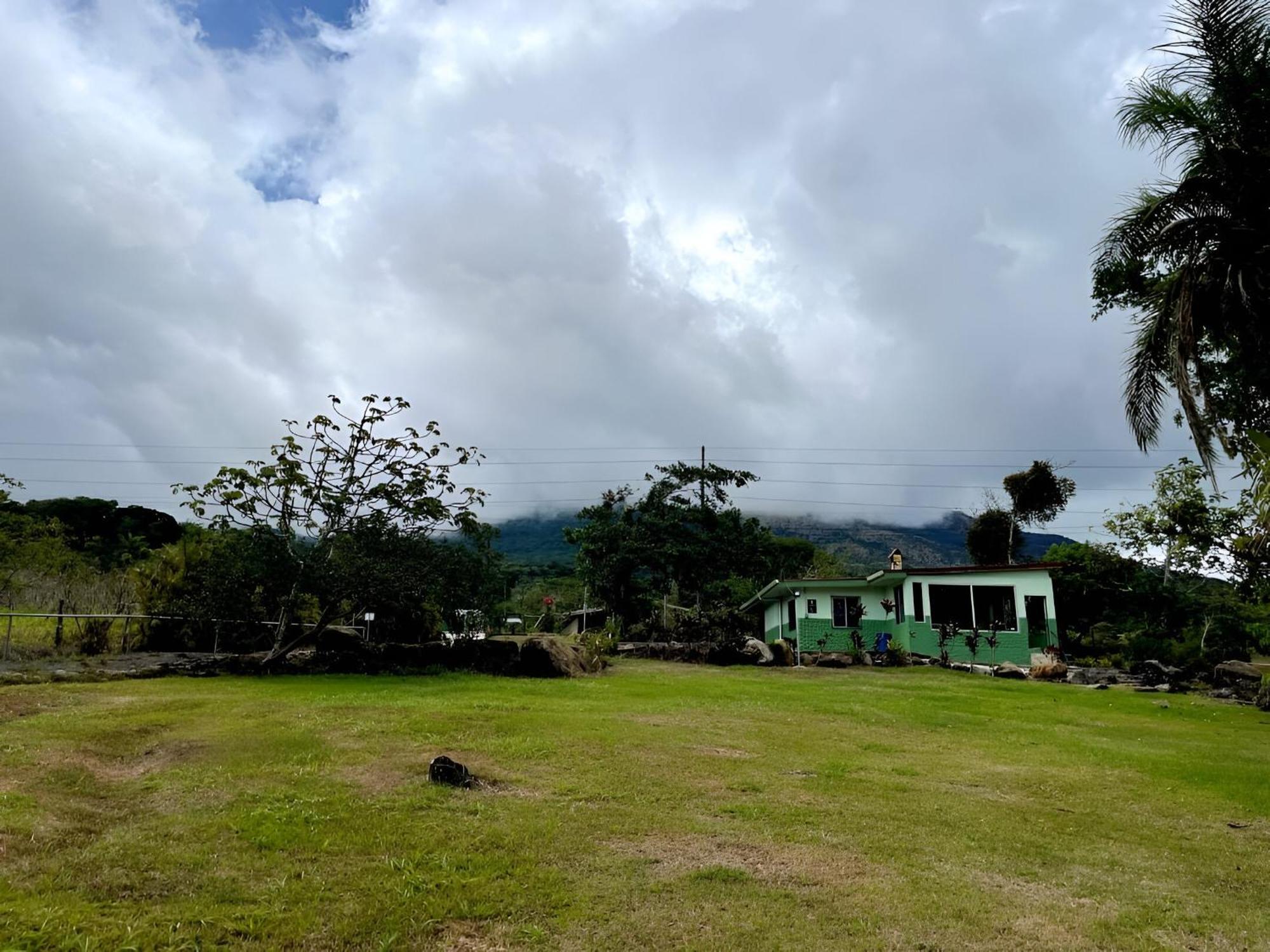 Miravalles Volcano House Guayabal  Extérieur photo